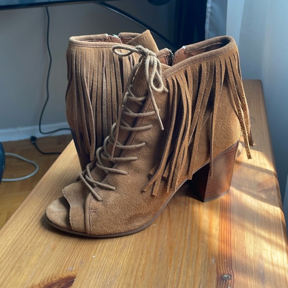 Steve Madden Boho Heels - Picture 2 of 2